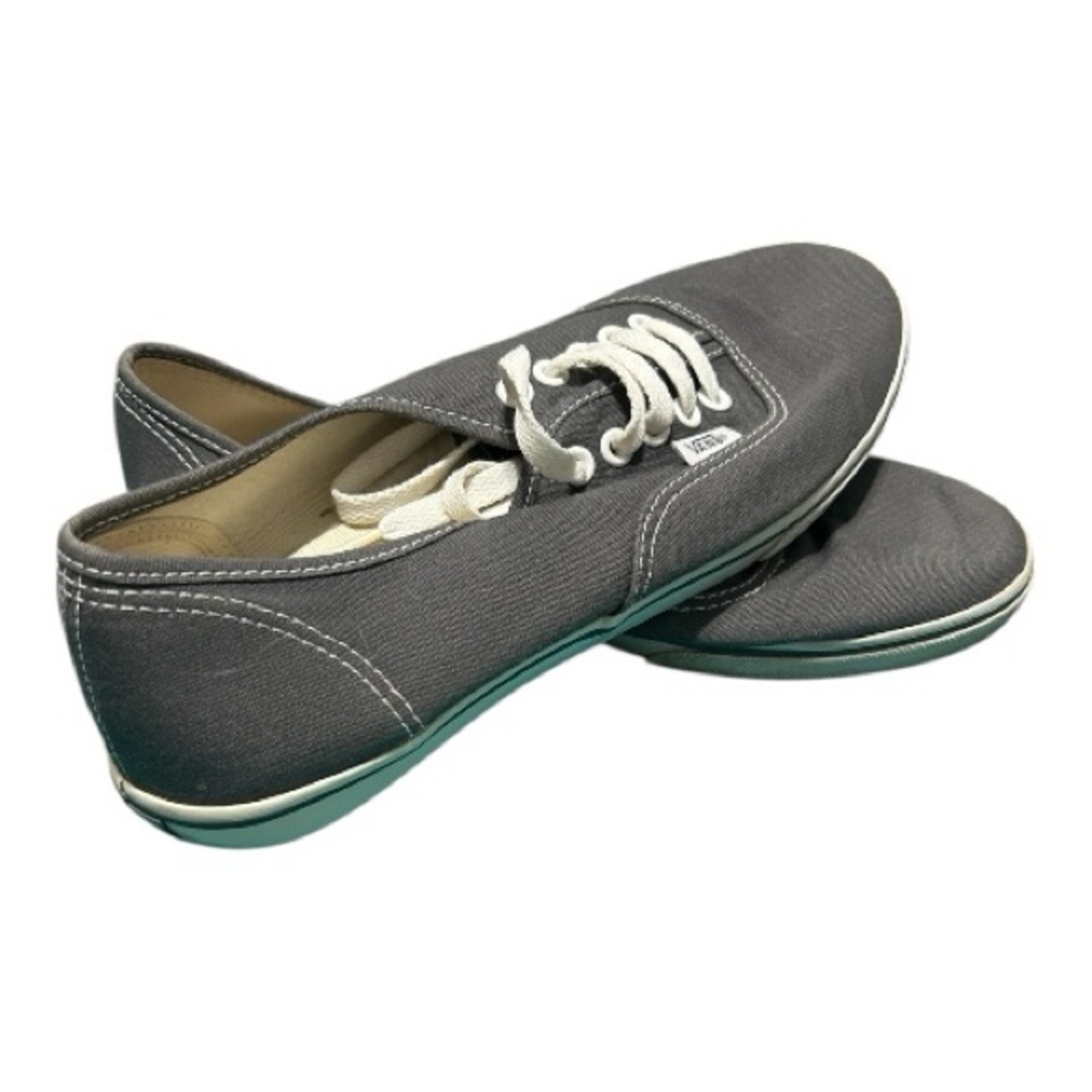 Classic Gray Vans Canvas Men's Shoes - Picture 2 of 8